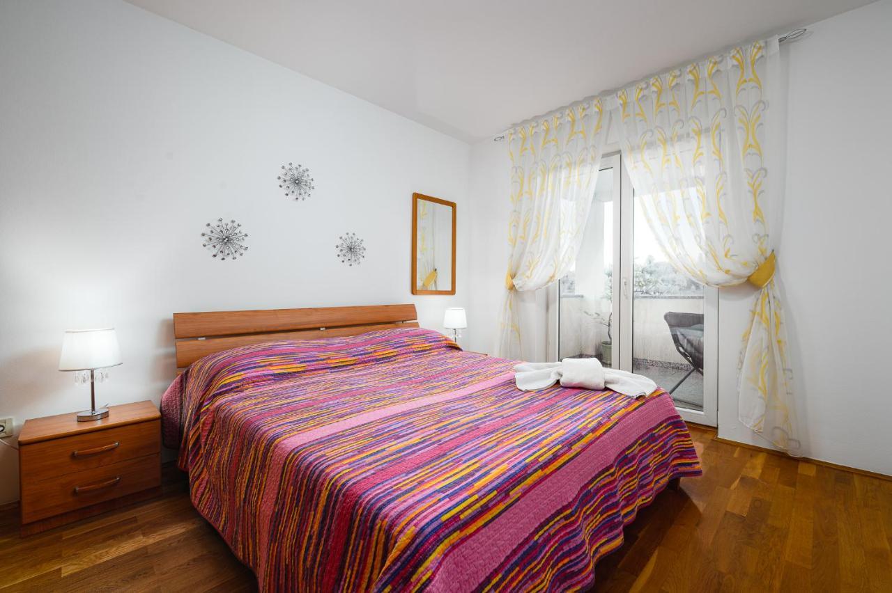 Stancija Amorozo 6 Porec Exterior photo